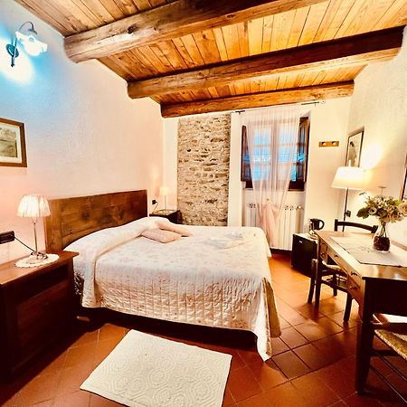 Agriturismo Montagna Verde Apella Licciana Nardi ภายนอก รูปภาพ
