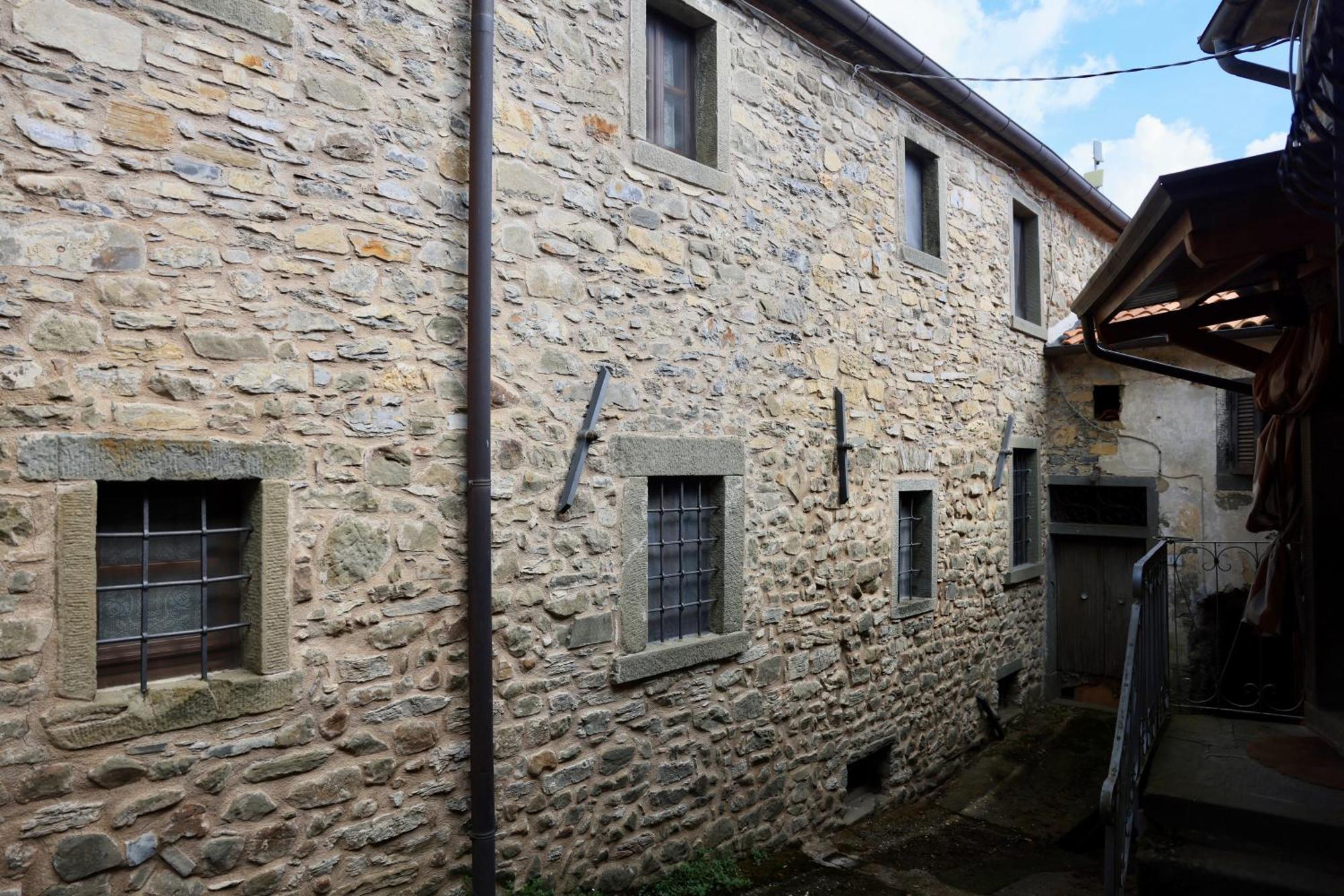 Agriturismo Montagna Verde Apella Licciana Nardi ภายนอก รูปภาพ