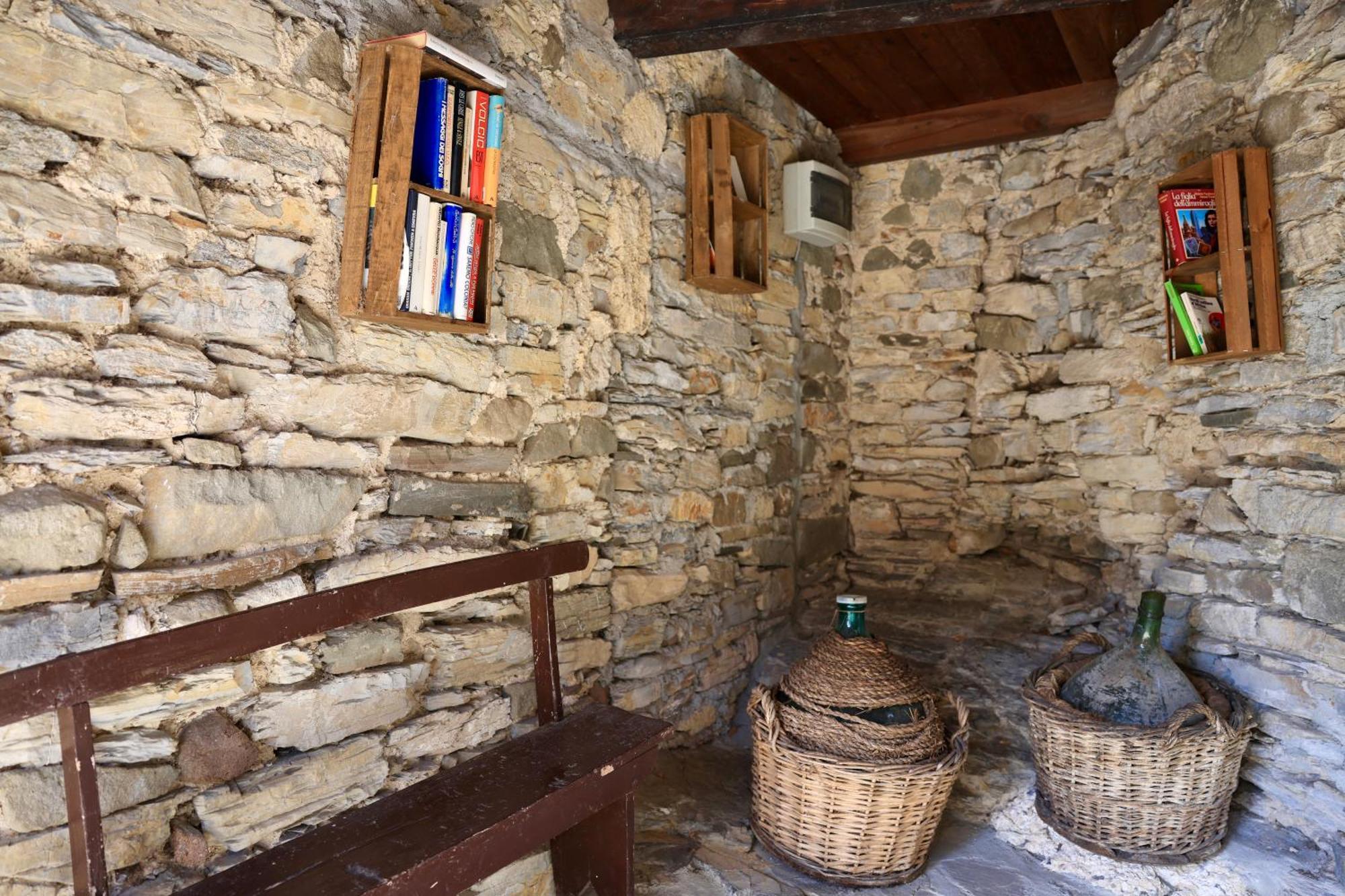 Agriturismo Montagna Verde Apella Licciana Nardi ภายนอก รูปภาพ