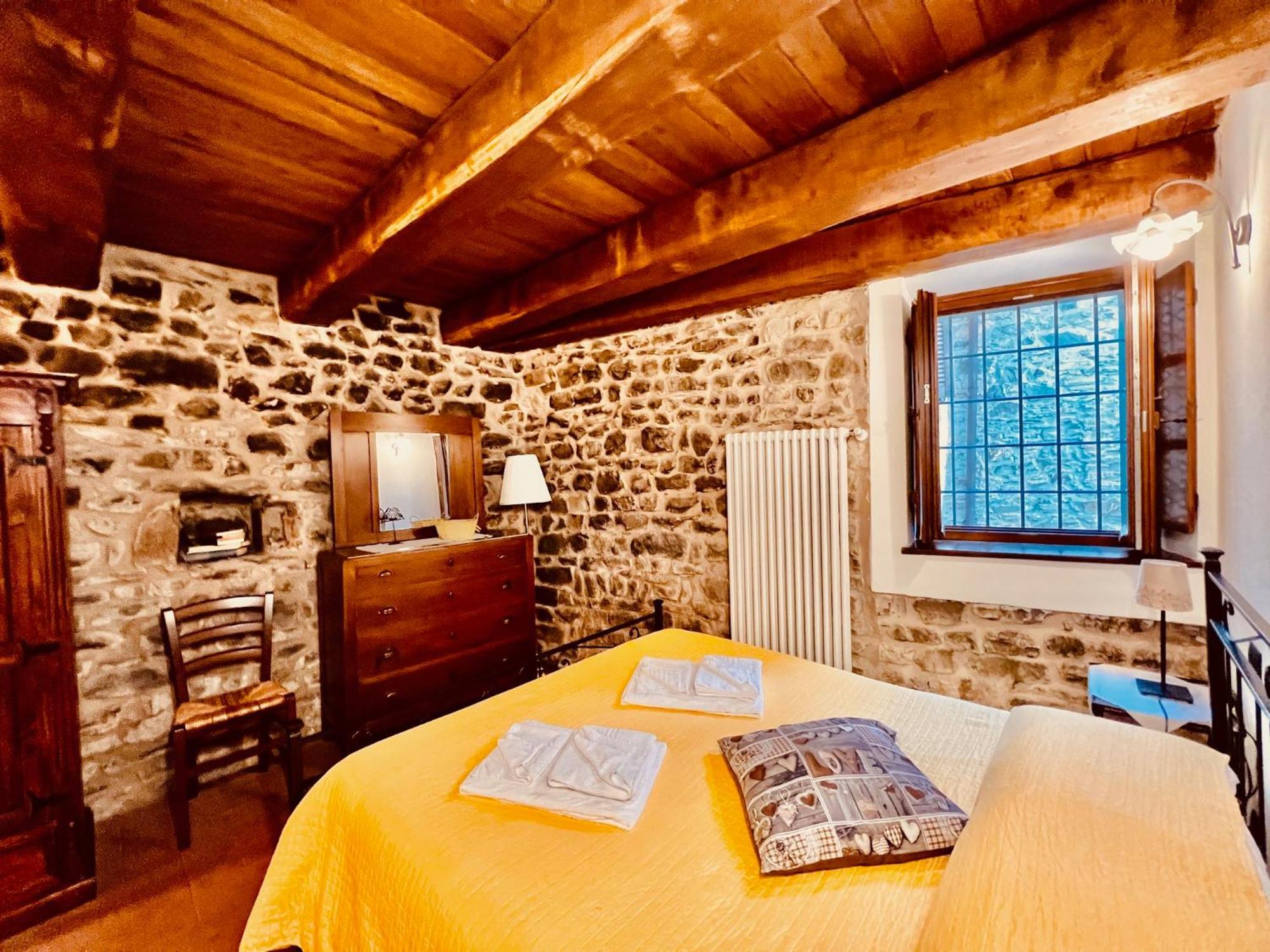 Agriturismo Montagna Verde Apella Licciana Nardi ภายนอก รูปภาพ