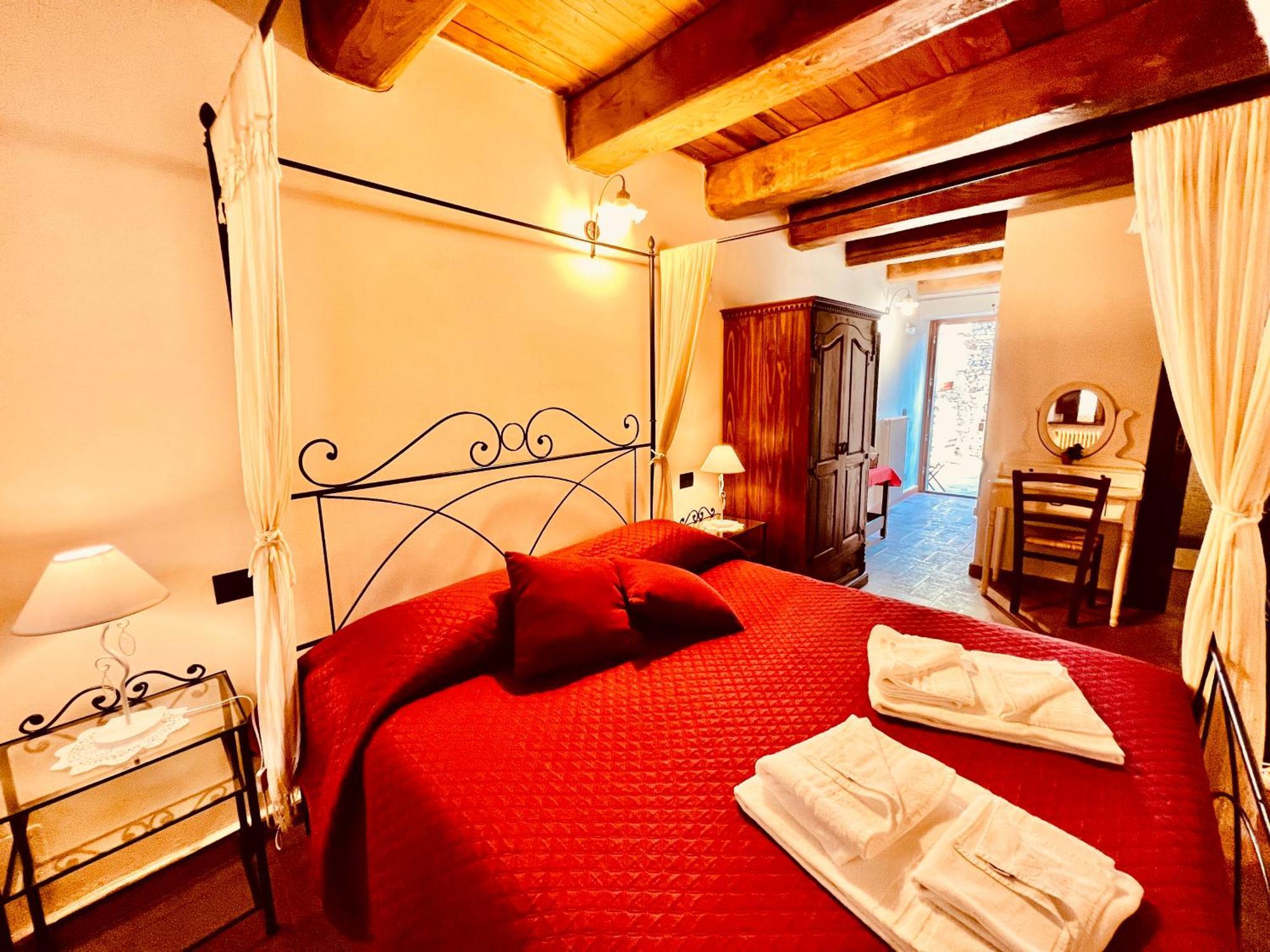 Agriturismo Montagna Verde Apella Licciana Nardi ภายนอก รูปภาพ