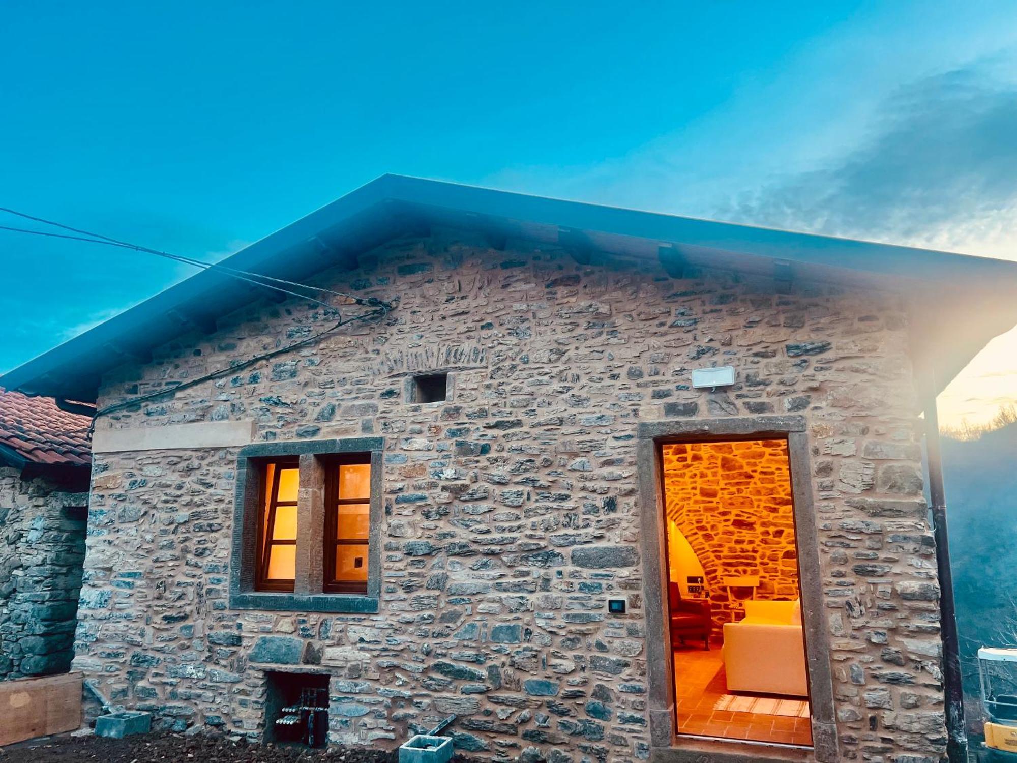 Agriturismo Montagna Verde Apella Licciana Nardi ภายนอก รูปภาพ