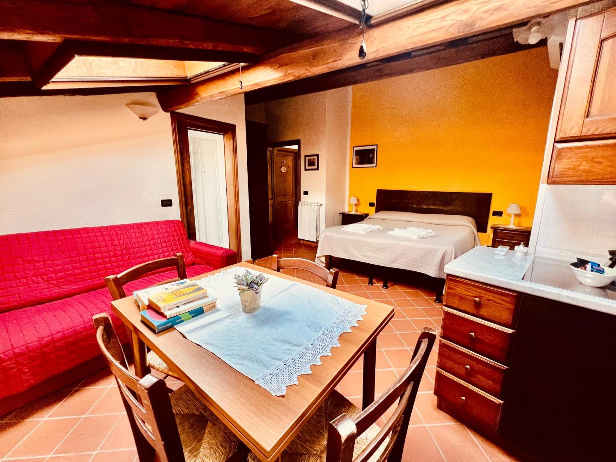 Agriturismo Montagna Verde Apella Licciana Nardi ภายนอก รูปภาพ