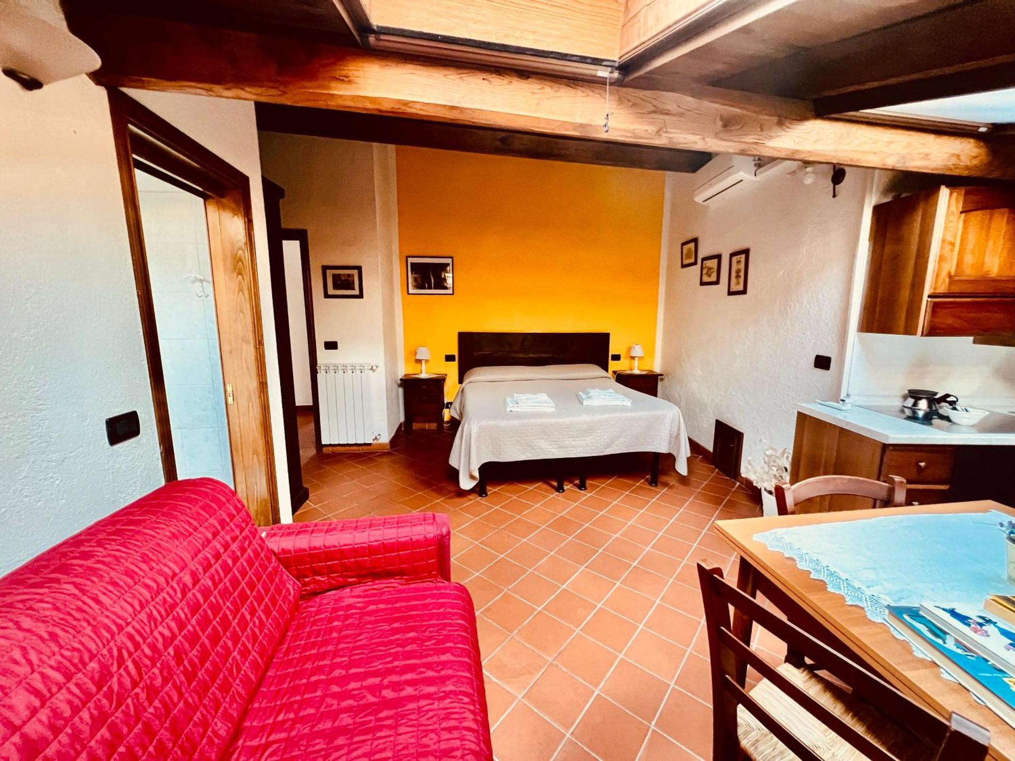 Agriturismo Montagna Verde Apella Licciana Nardi ภายนอก รูปภาพ