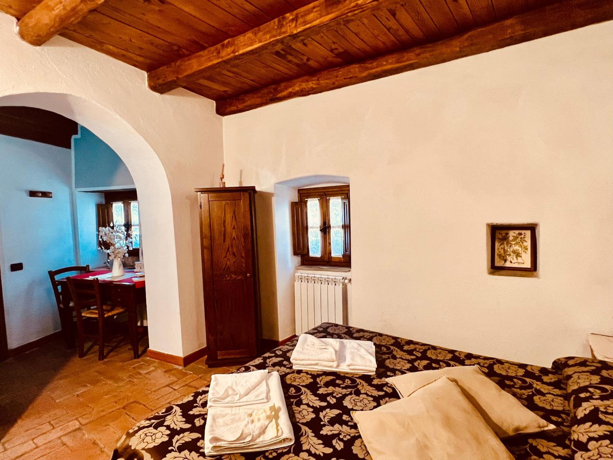 Agriturismo Montagna Verde Apella Licciana Nardi ภายนอก รูปภาพ