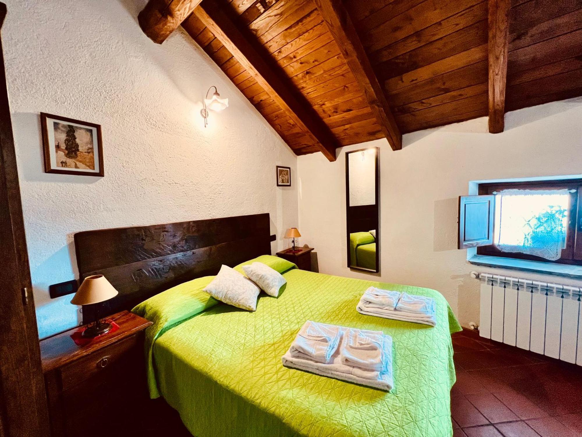 Agriturismo Montagna Verde Apella Licciana Nardi ภายนอก รูปภาพ