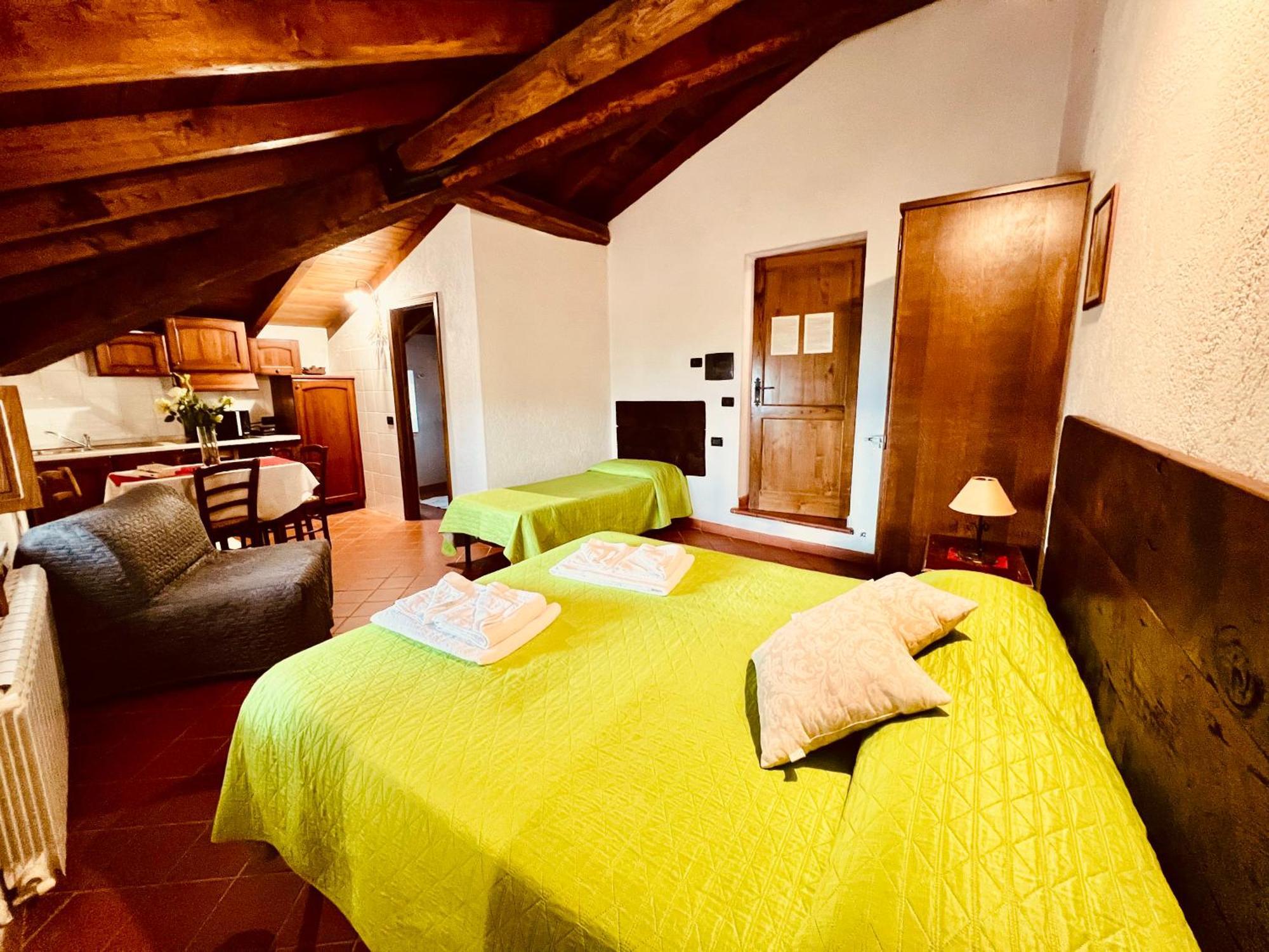 Agriturismo Montagna Verde Apella Licciana Nardi ภายนอก รูปภาพ