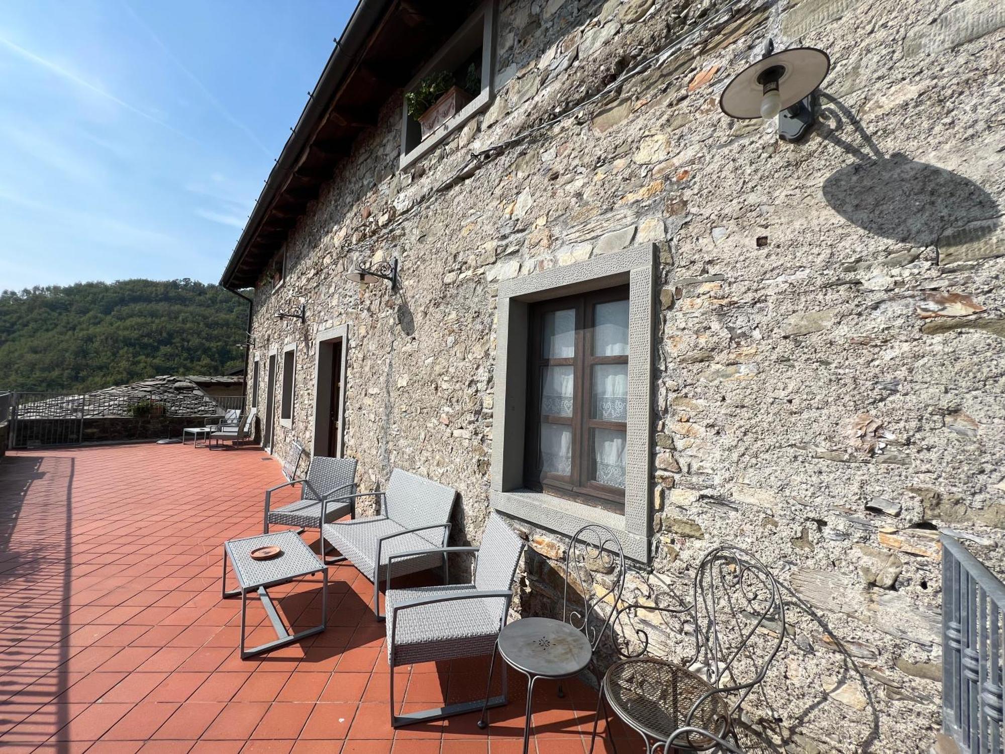 Agriturismo Montagna Verde Apella Licciana Nardi ภายนอก รูปภาพ